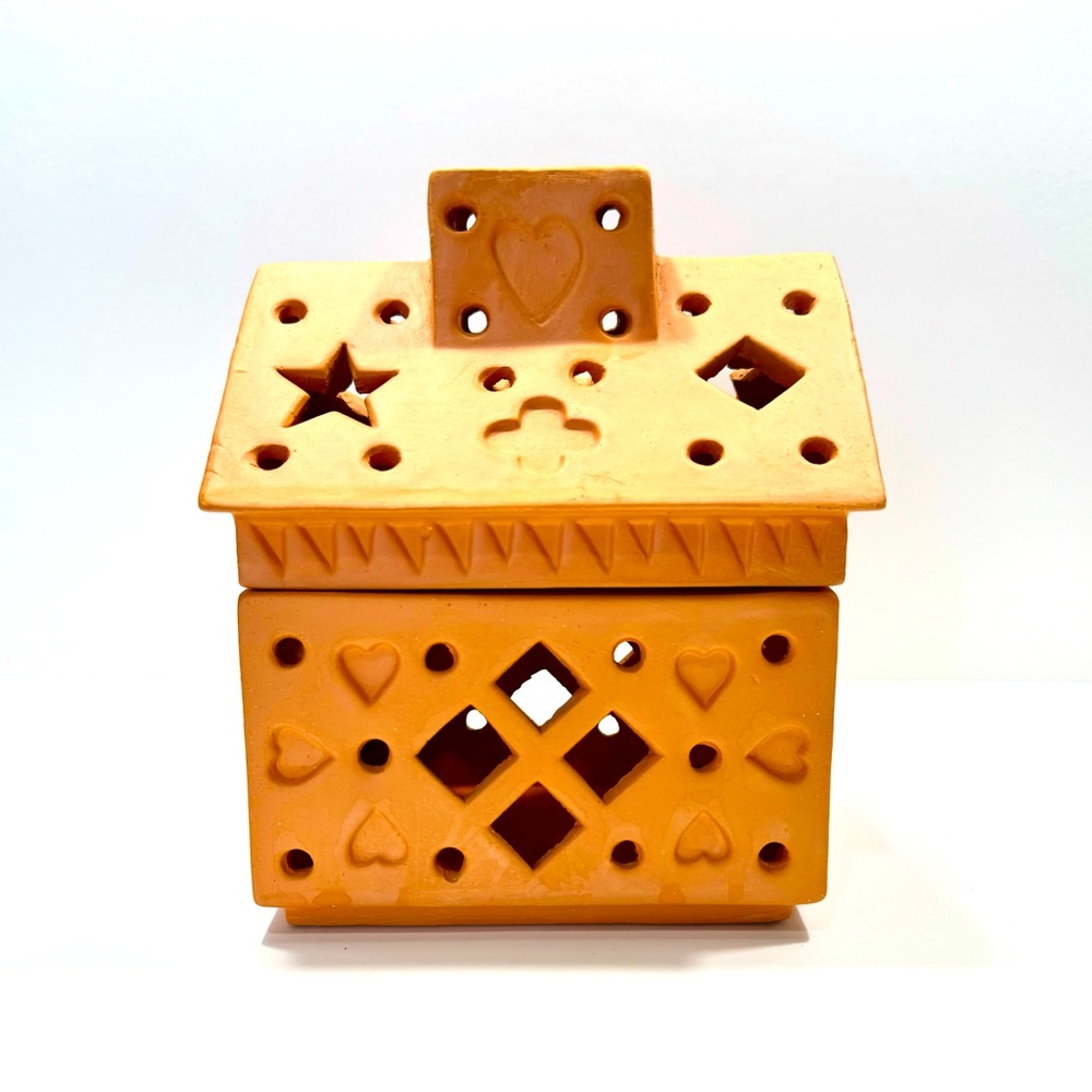 TERRACOTTA CLAY CANDLE HOUSE MADE IN PORTUGAL - Picture 1 of 15